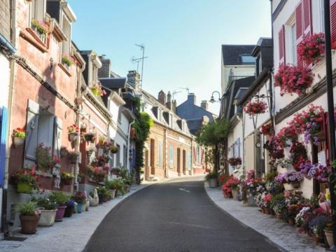 la-mariniere-en-voyage-saint-valery-sur-somme-courtgrain-ruelle.jpg la-mariniere-en-voyage-saint-valery-sur-somme-courtgrain-ruelle.jpg