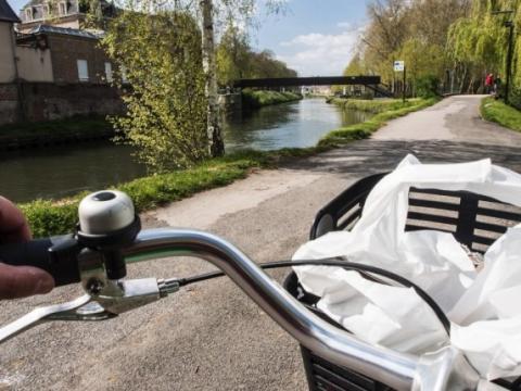 Amiens-chemin de hallage© Mel loves travels Amiens-chemin de hallage© Mel loves travels