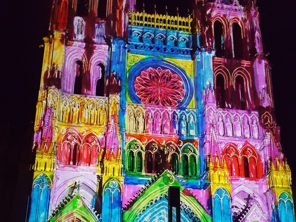 Amiens cathédrale spectacle Chroma, Somme Amiens cathédrale spectacle Chroma, Somme