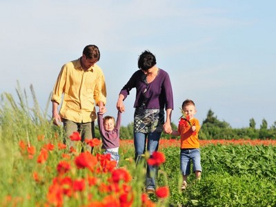 Famille et champ de coquelicots, Somme Famille et champ de coquelicots, Somme