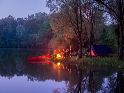 Bivouac en vallée de Somme Bivouac en vallée de Somme