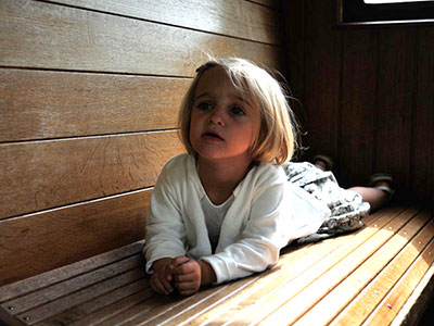 fillette dans le petit train de la Baie de Somme, Somme fillette dans le petit train de la Baie de Somme, Somme