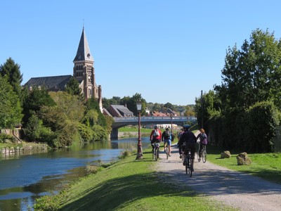 pont-remy_eglise-velosccd80-amachu.jpg